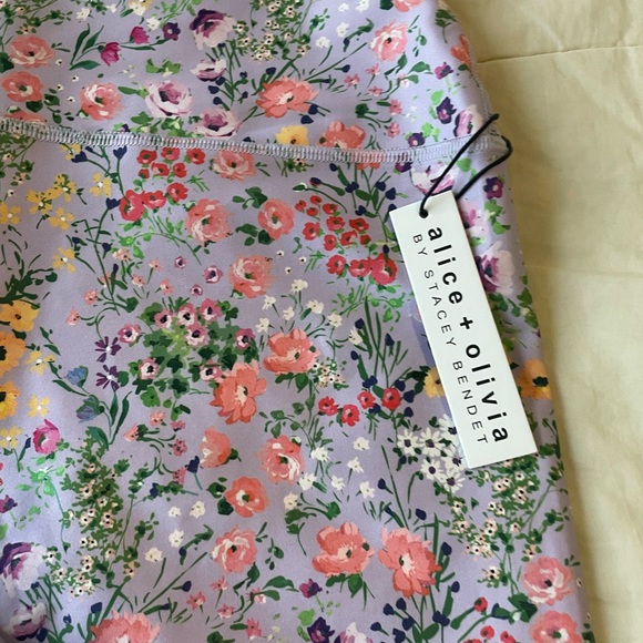 NWT Alice & Olivia Activewear Leggings - Picture 3 of 16